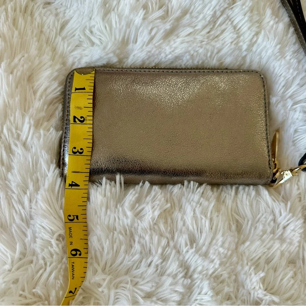 Michael Kors Women's Metallic Silver Multi Function Phone Case- Wristlet NWT